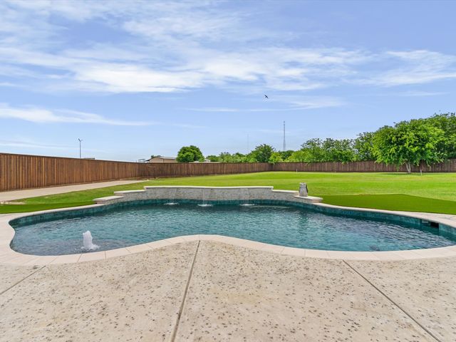 3620 Laurenwood Drive, Crowley, TX 76036