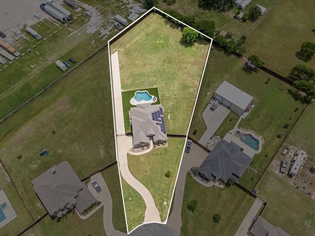 3620 Laurenwood Drive, Crowley, TX 76036