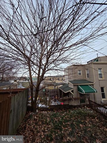 207 SPRUCE ST, West Reading, PA 19611