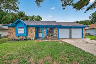 6011 Knotty Wood Drive, Houston, TX 77092