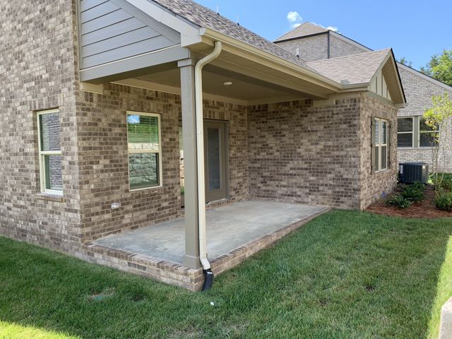 1708 Boardwalk Pl, Gallatin, TN 37066
