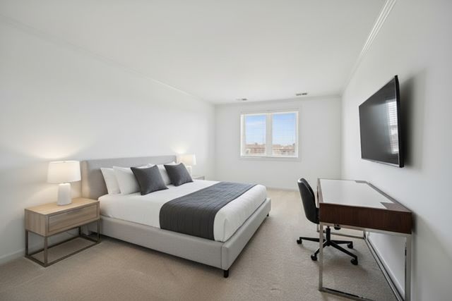 1695 2nd Street 402, Highland Park, IL 60035