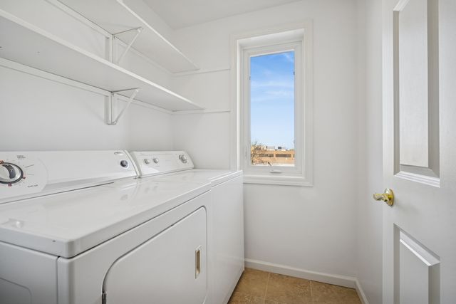 1695 2nd Street 402, Highland Park, IL 60035