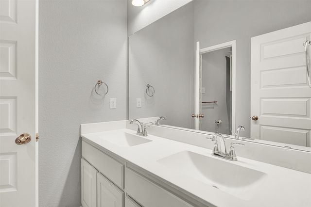 208 Rosemary Drive, Azle, TX 76020