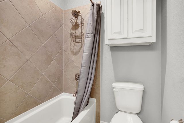 208 Rosemary Drive, Azle, TX 76020