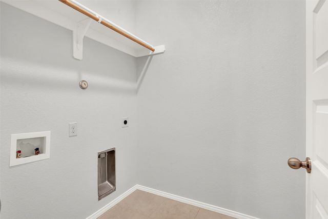 208 Rosemary Drive, Azle, TX 76020