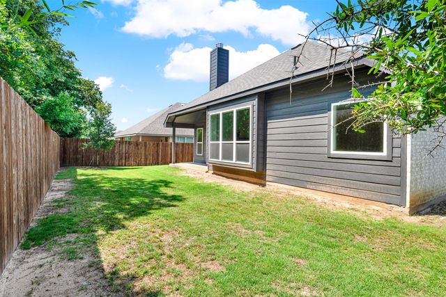 208 Rosemary Drive, Azle, TX 76020