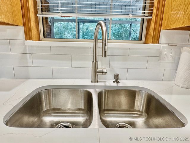 509 W 2nd Street, Tahlequah, OK 74464