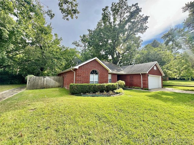 509 W 2nd Street, Tahlequah, OK 74464