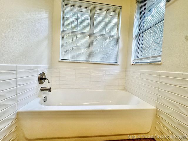 509 W 2nd Street, Tahlequah, OK 74464