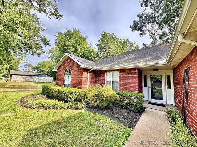 509 W 2nd Street, Tahlequah, OK 74464