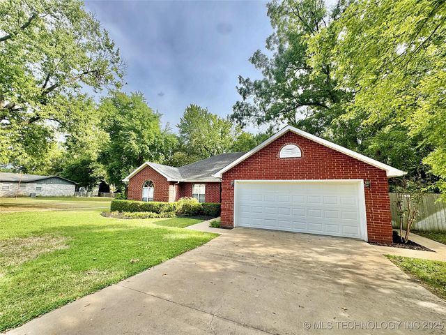 509 W 2nd Street, Tahlequah, OK 74464