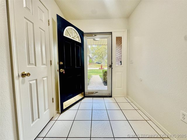 509 W 2nd Street, Tahlequah, OK 74464