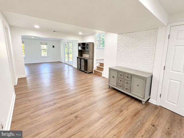 5913 HUDSON RD, Bensalem, PA 19020