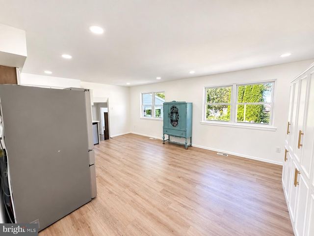 5913 HUDSON RD, Bensalem, PA 19020