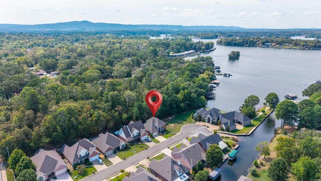 121 Burchwood Bay Cove, Hot Springs, AR 71913