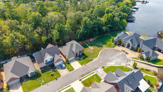 121 Burchwood Bay Cove, Hot Springs, AR 71913