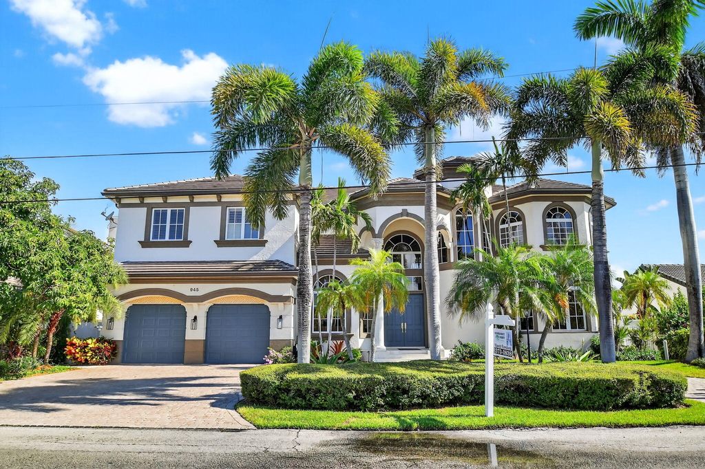 945 Cypress Drive, Delray Beach, FL 33483
