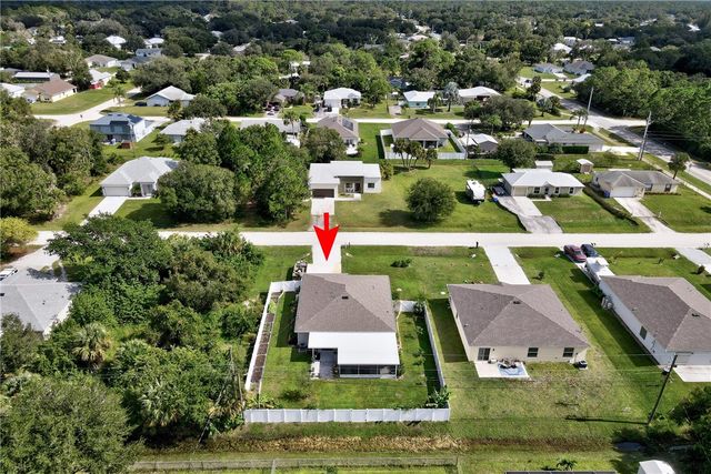 8745 100th Court, Vero Beach, FL 32967