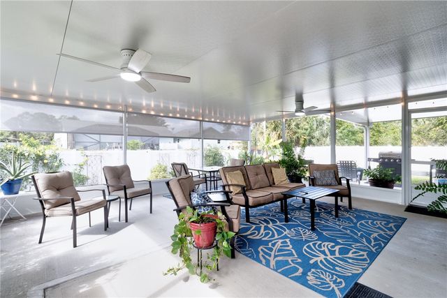 8745 100th Court, Vero Beach, FL 32967