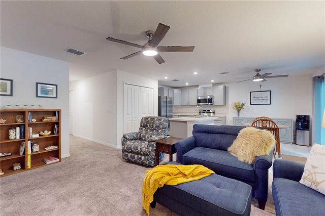 8745 100th Court, Vero Beach, FL 32967