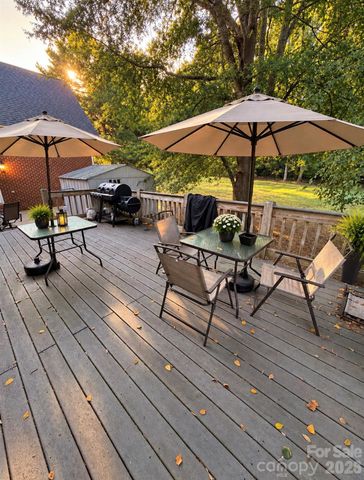 2633 Beulah Church Road, Matthews, NC 28104