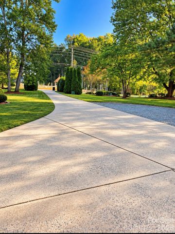 2633 Beulah Church Road, Matthews, NC 28104