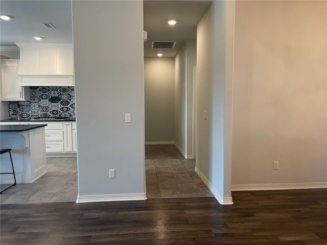 1133 Ruscello Avenue, Tontitown, AR 72762