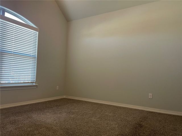 1133 Ruscello Avenue, Tontitown, AR 72762