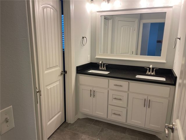 1133 Ruscello Avenue, Tontitown, AR 72762