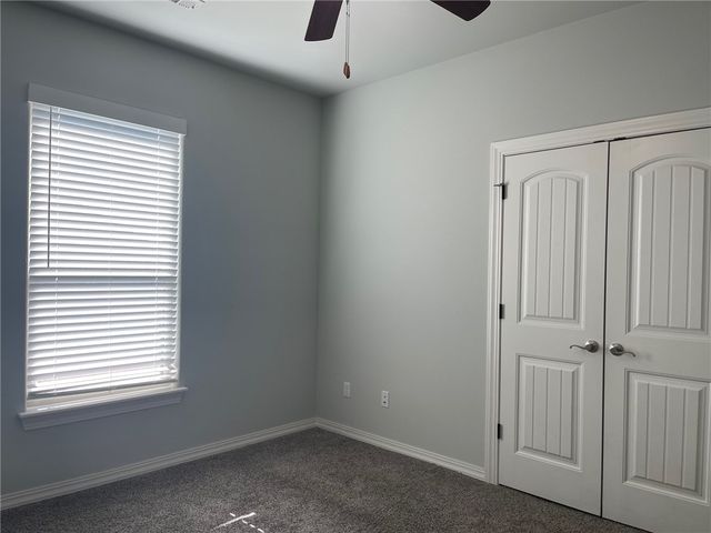 1133 Ruscello Avenue, Tontitown, AR 72762