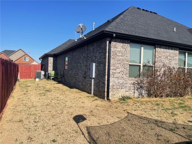 1133 Ruscello Avenue, Tontitown, AR 72762