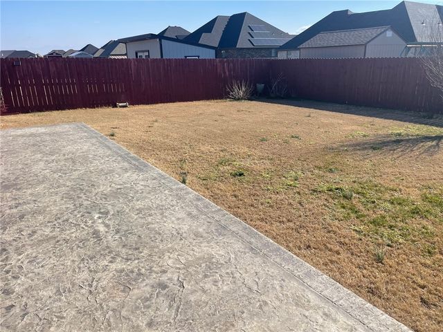 1133 Ruscello Avenue, Tontitown, AR 72762