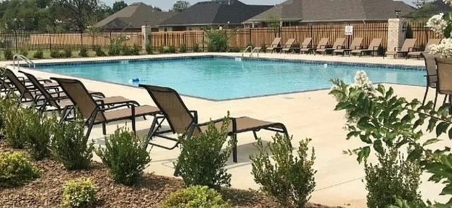 1133 Ruscello Avenue, Tontitown, AR 72762