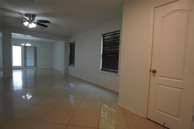 5600 War Admiral DR, Del Valle, TX 78617