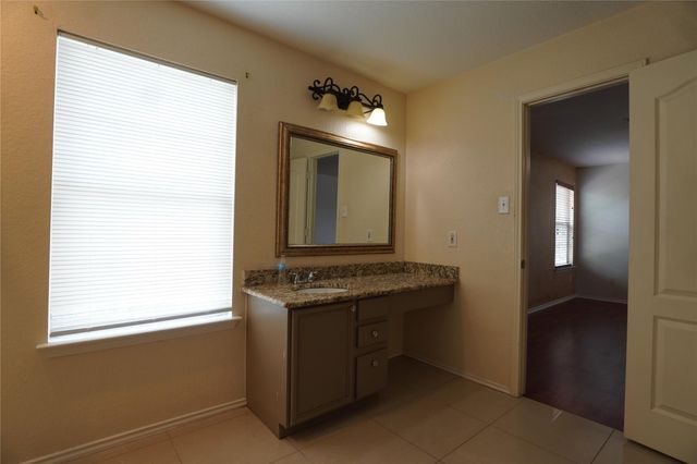 5600 War Admiral DR, Del Valle, TX 78617