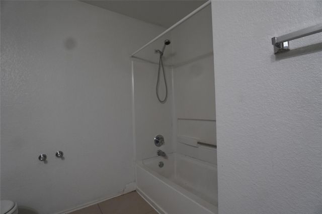 5600 War Admiral DR, Del Valle, TX 78617