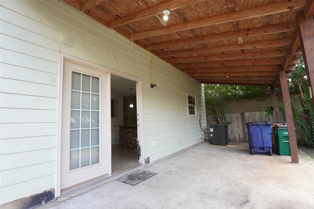 5600 War Admiral DR, Del Valle, TX 78617