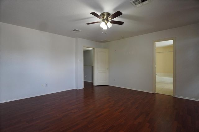 5600 War Admiral DR, Del Valle, TX 78617