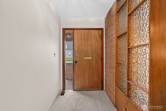501 N Oak Street, Centralia, WA 98531