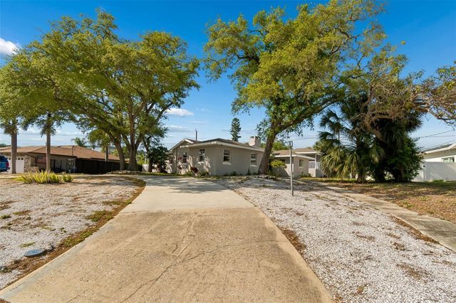 125 HARBOR BLUFF DRIVE, Largo, FL 33770