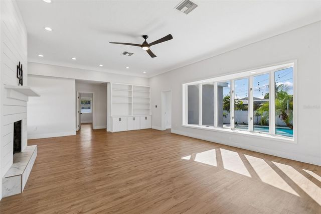 125 HARBOR BLUFF DRIVE, Largo, FL 33770