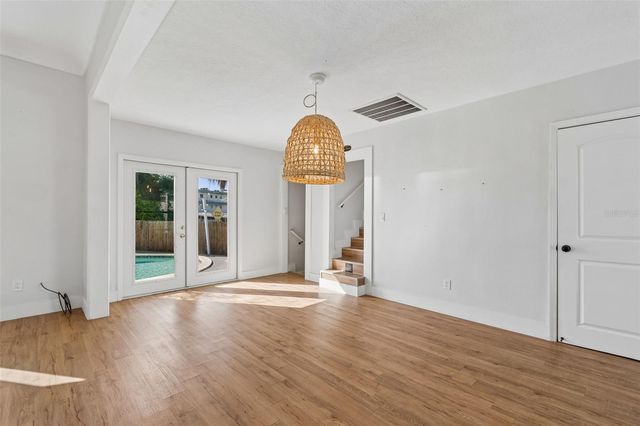 125 HARBOR BLUFF DRIVE, Largo, FL 33770