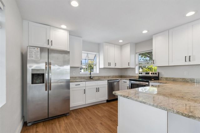 125 HARBOR BLUFF DRIVE, Largo, FL 33770