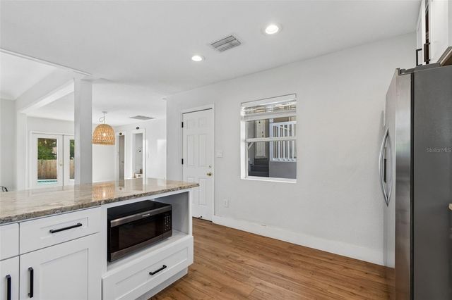 125 HARBOR BLUFF DRIVE, Largo, FL 33770