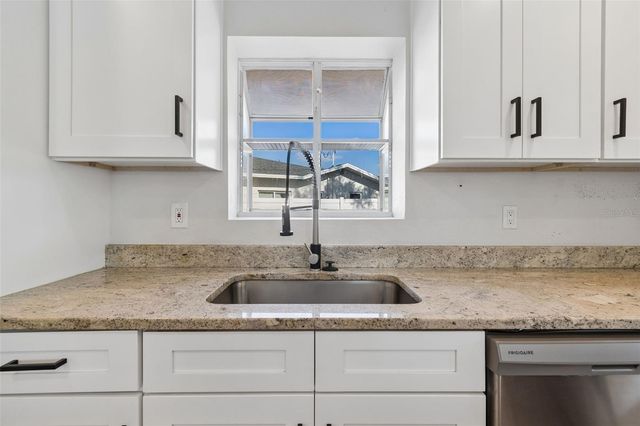 125 HARBOR BLUFF DRIVE, Largo, FL 33770