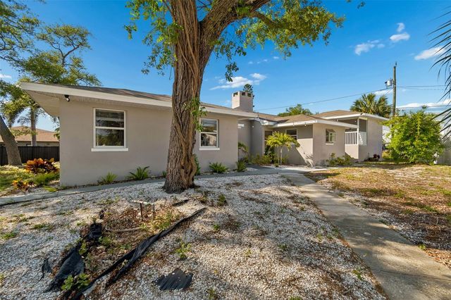 125 HARBOR BLUFF DRIVE, Largo, FL 33770