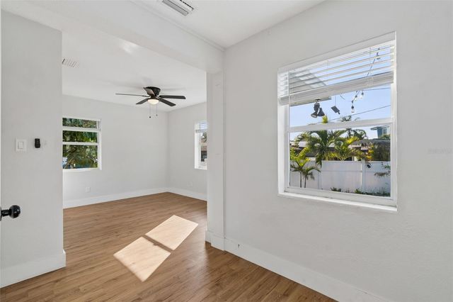 125 HARBOR BLUFF DRIVE, Largo, FL 33770