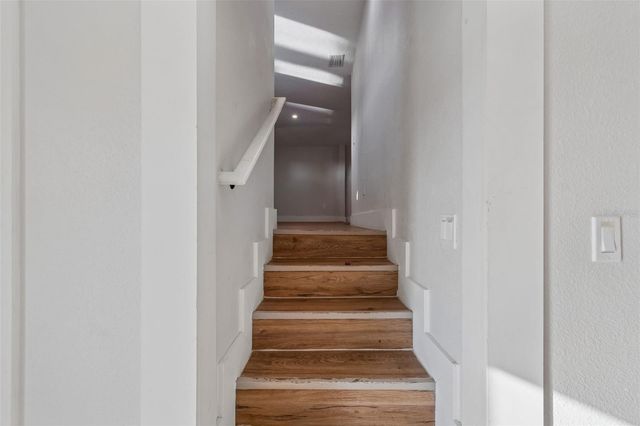 125 HARBOR BLUFF DRIVE, Largo, FL 33770