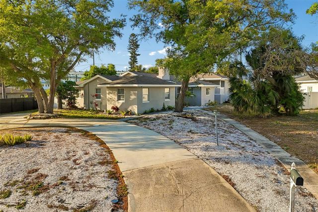 125 HARBOR BLUFF DRIVE, Largo, FL 33770